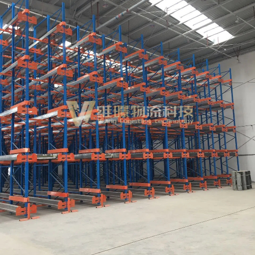 穿梭式貨架的智能穿梭車有哪些優(yōu)勢？